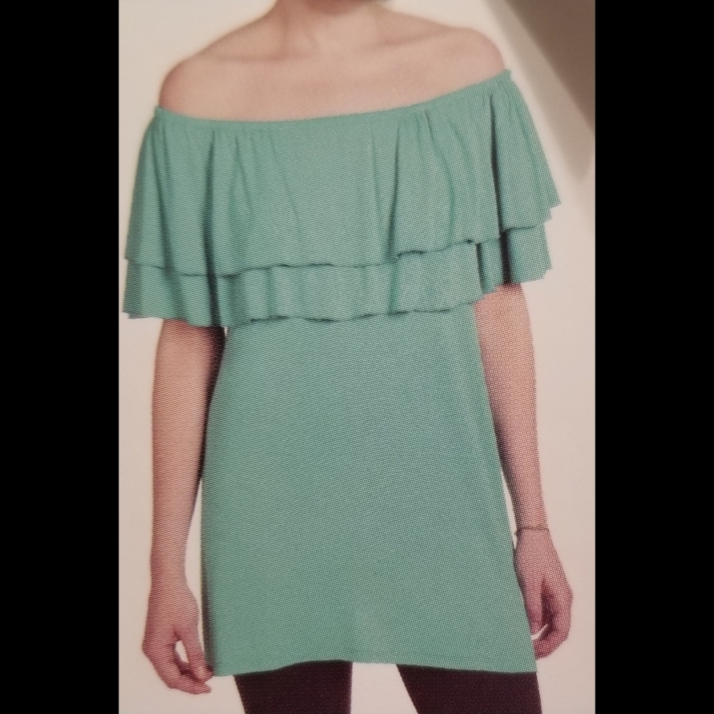 NWT Black Ruffled Top Size XL